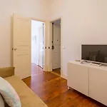 Apartamento Flat With One Bedroom In Moscavide -